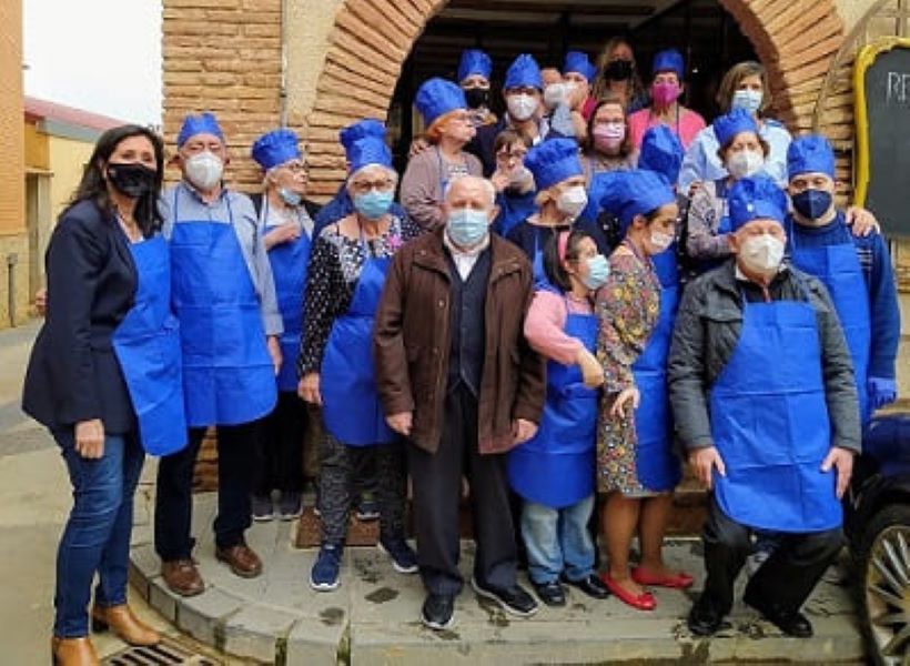 El Ayuntamiento de Zaragoza, la FundaciÃ³n Agustina Zaragoza, FundaciÃ³n Down Zaragoza y la Residencia de mayores Santa BÃ¡rbara FUNDAZ, organizan un encuentro intergeneracional entre personas mayores y jÃ³venes con diversidad funcional